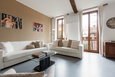 加里波第布雷拉公寓