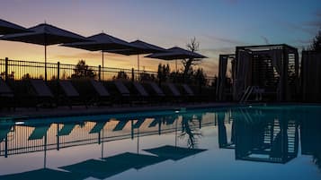 Außenpool, geöffnet von 10:00 Uhr bis 20:00 Uhr, Cabañas (gegen Gebühr)