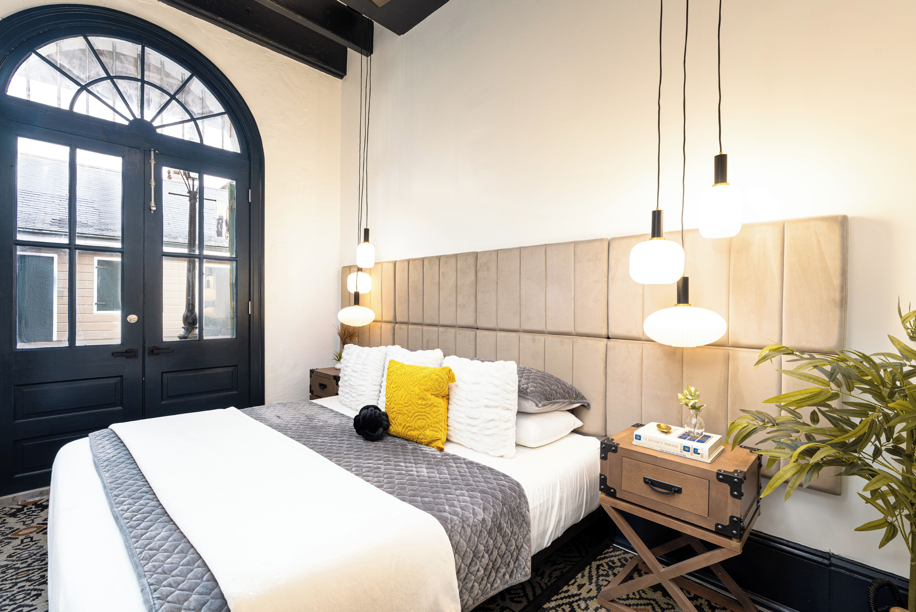 Jackson #2- Signature Apartment, 2 Bedrooms, Courtyard Views | Premium bedding, memory foam beds, laptop workspace, iron/ironing board