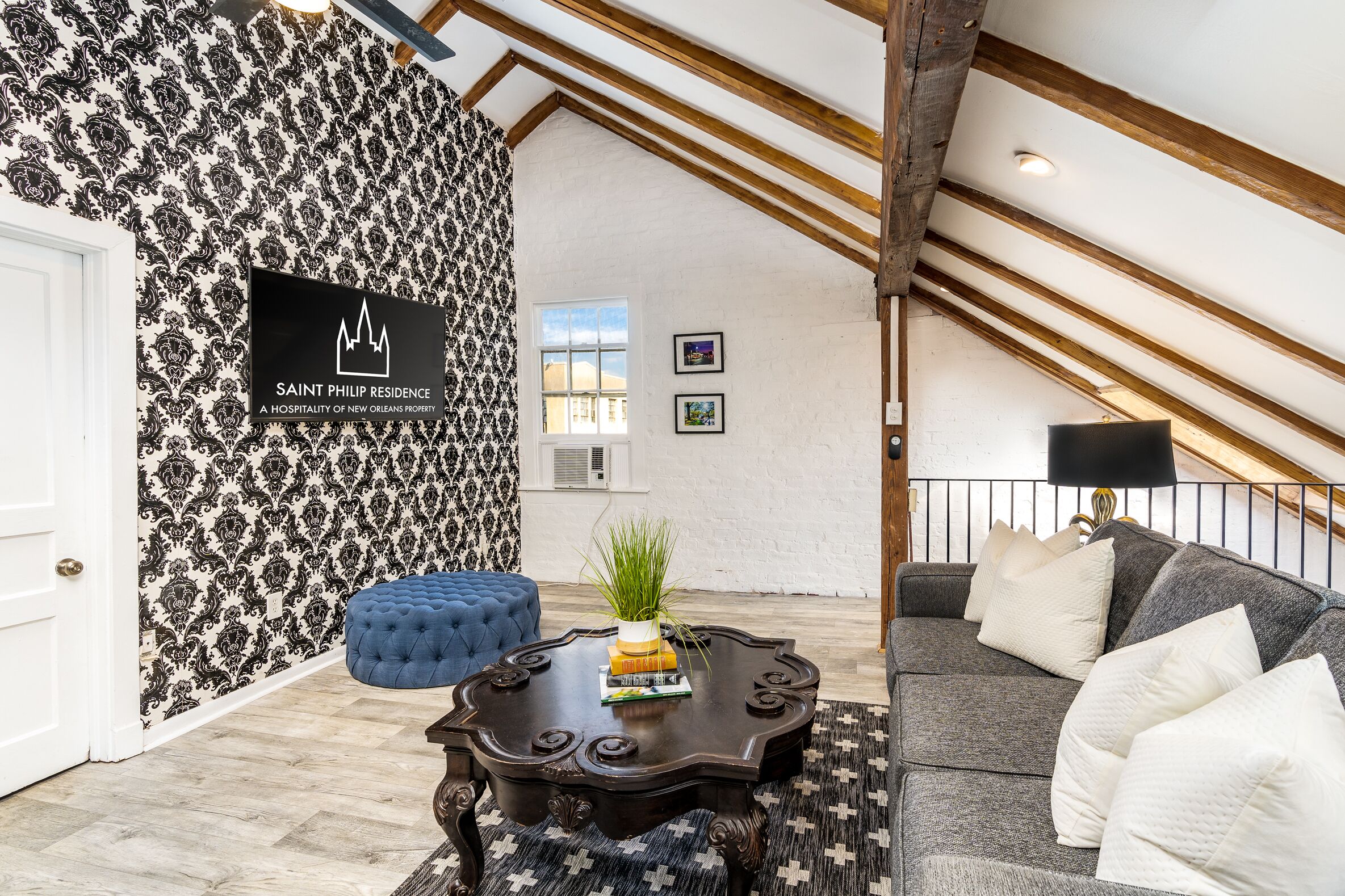 toulose #15 - penthouse two bedroom apartment | living area | lcd tv