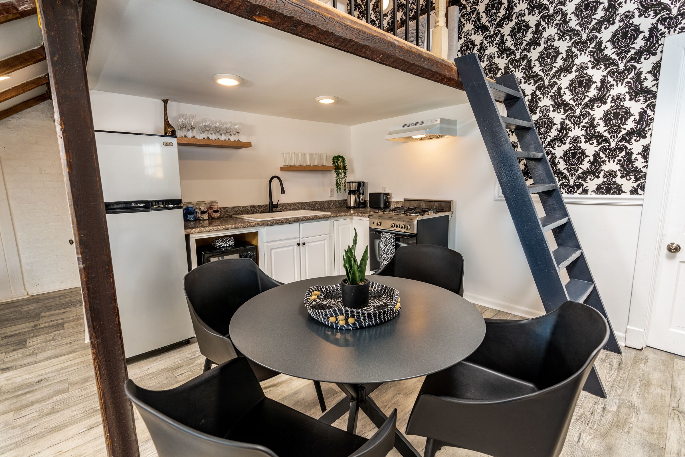 Photo - Saint Philip Residence