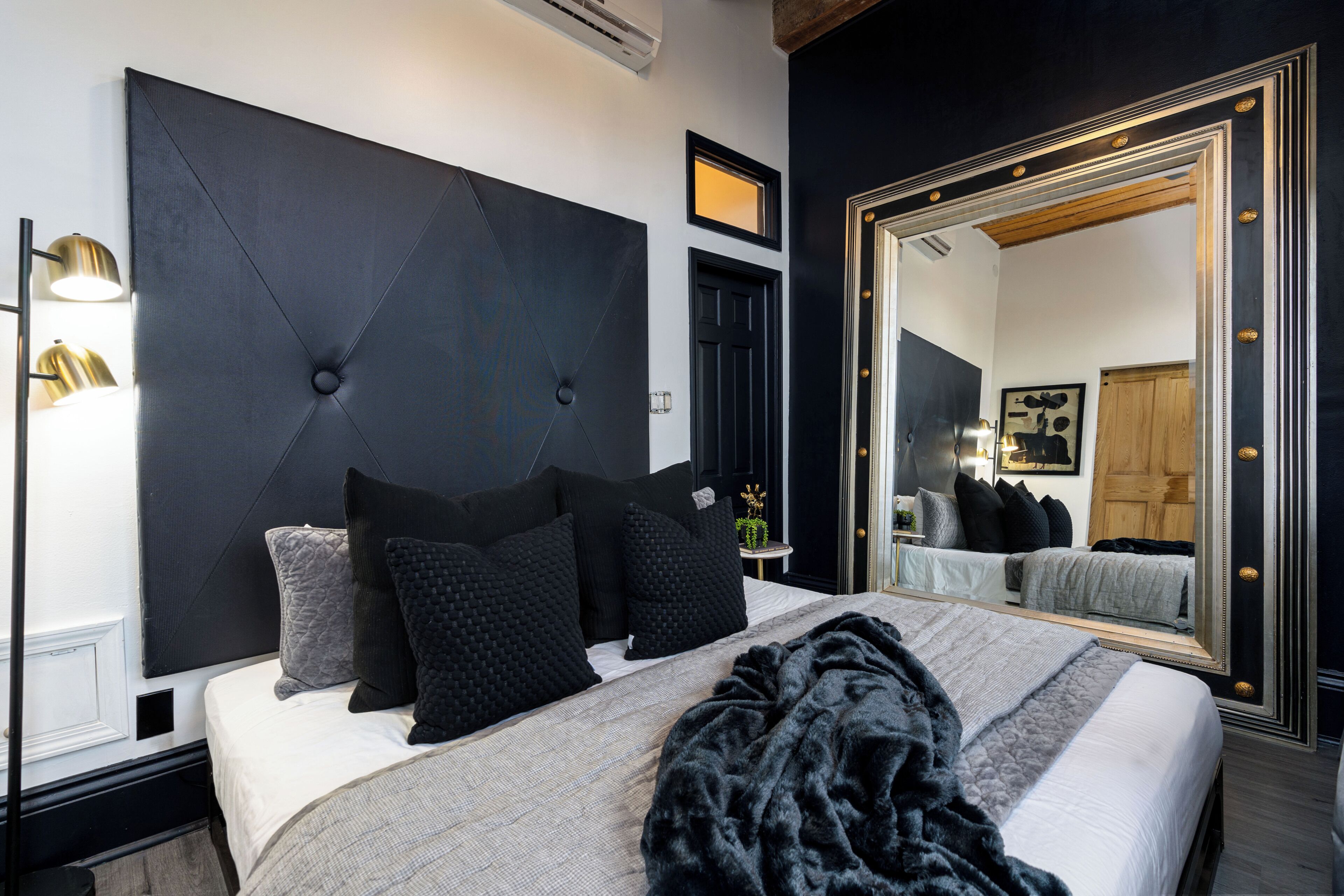 Napoleon #11 - Deluxe Apartment, 2 Bedroom with Balcony | Premium bedding, memory foam beds, laptop workspace, iron/ironing board