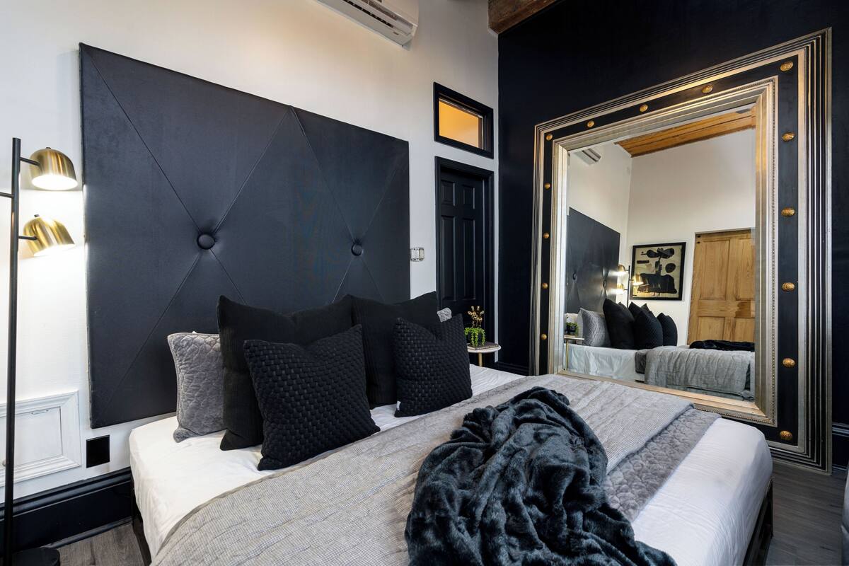 Napoleon #11 - Deluxe Apartment, 2 Bedroom with Balcony | Premium bedding, memory foam beds, laptop workspace, iron/ironing board