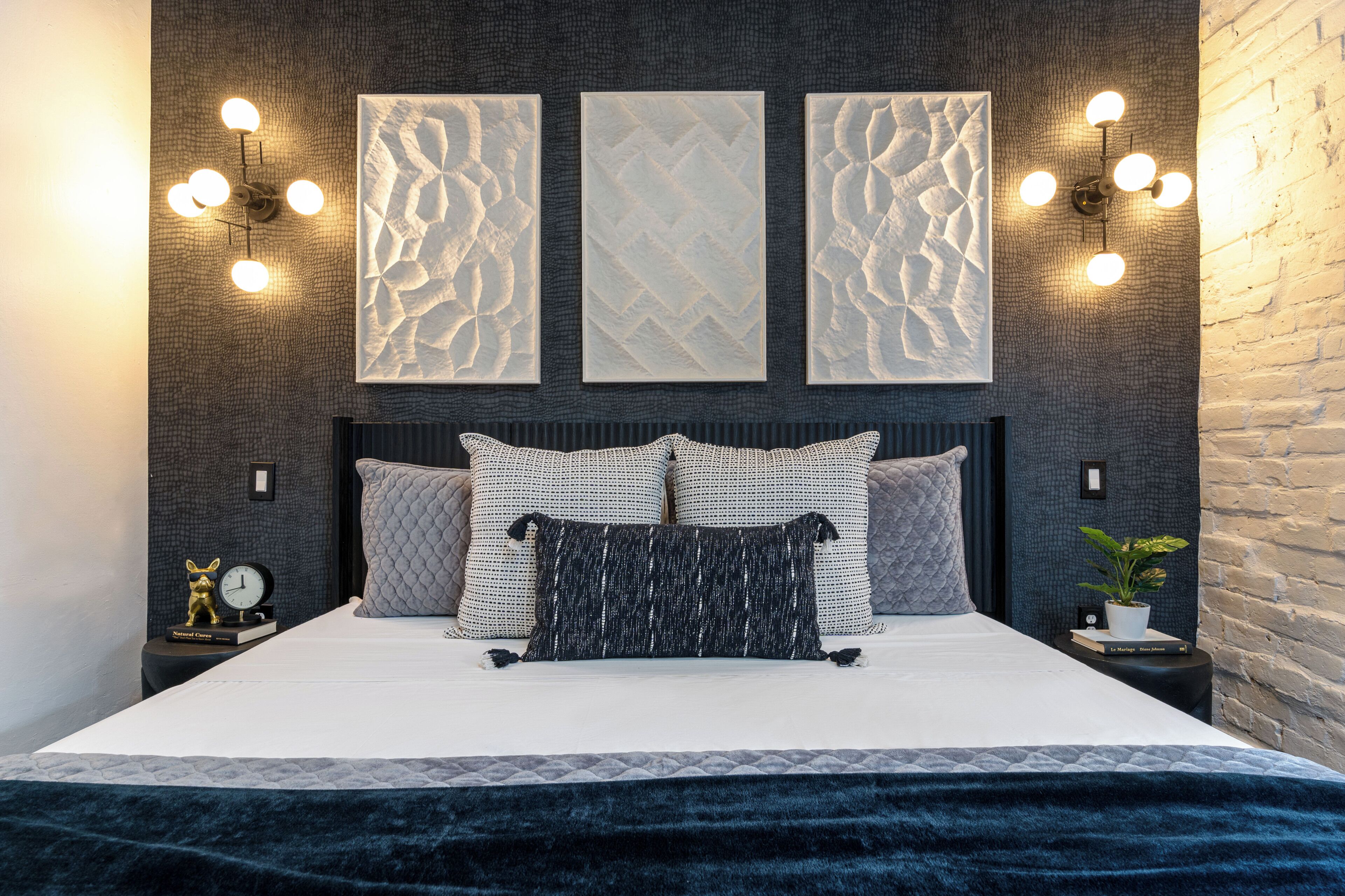 LaSalle #10 - Economy Studio Apartment, Courtyard Views | Premium bedding, memory foam beds, laptop workspace, iron/ironing board