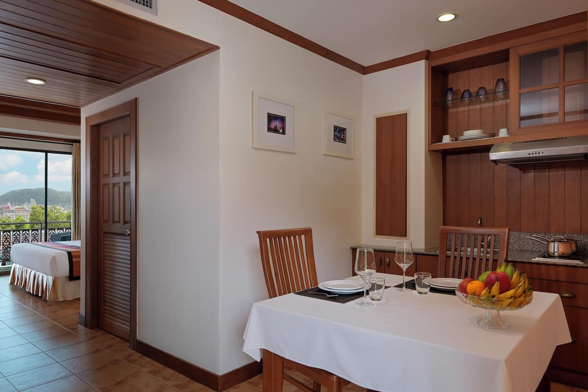 Free minibar items, in-room safe, desk, laptop workspace