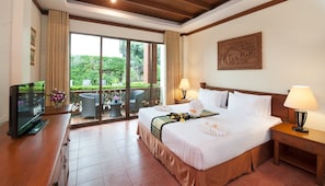 Deluxe Double or Twin Room, Pool View | Free minibar items, in-room safe, desk, laptop workspace - Sun Hill Hotel Patong (Patong)