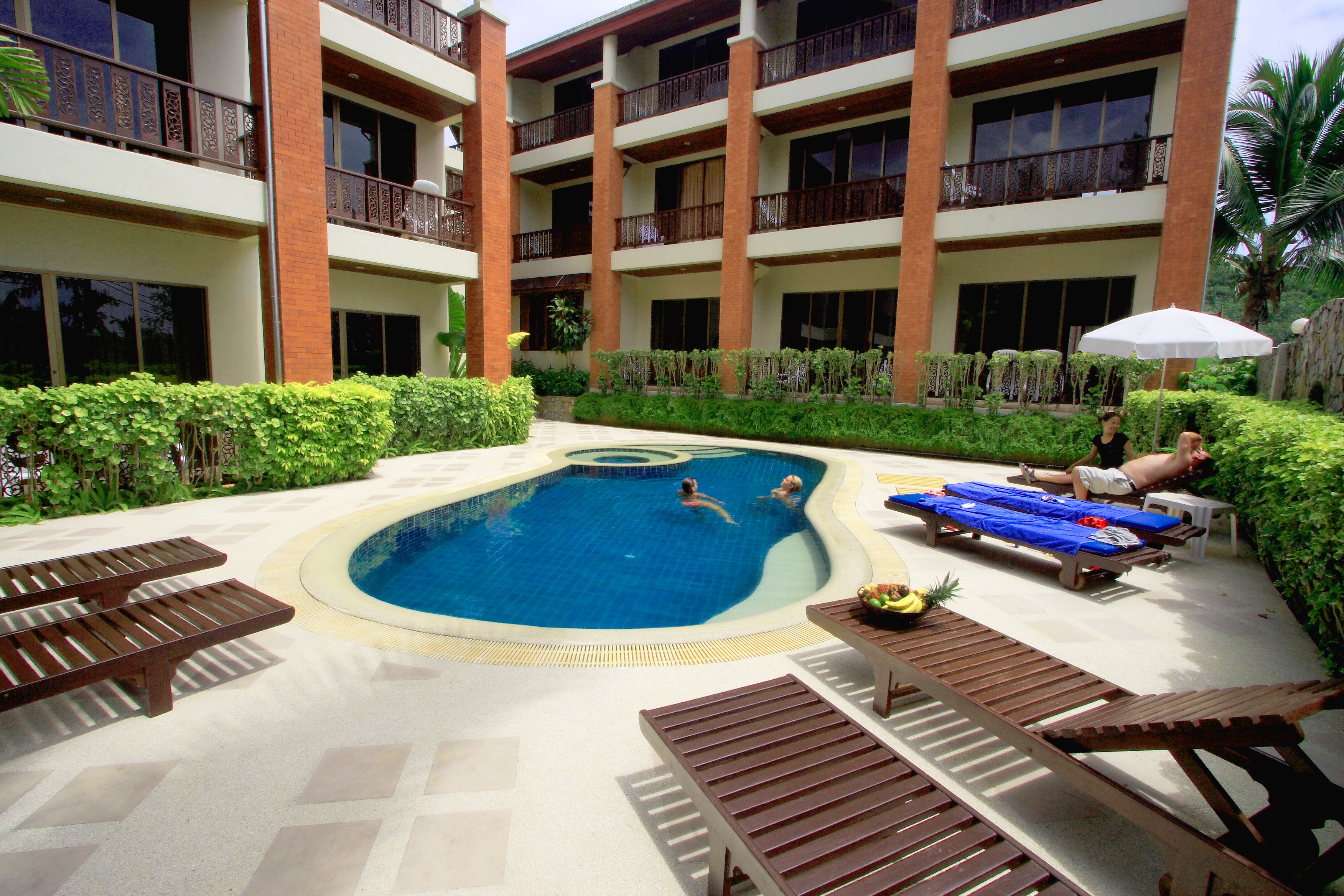 deluxe double or twin room, pool view | view from room