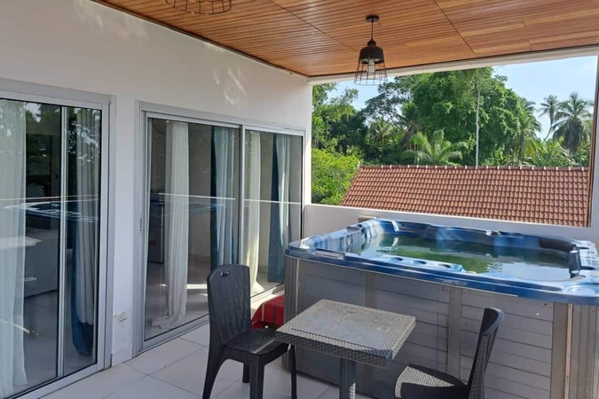 Suite Premium, baño en la habitación, vista al mar | Imagen general