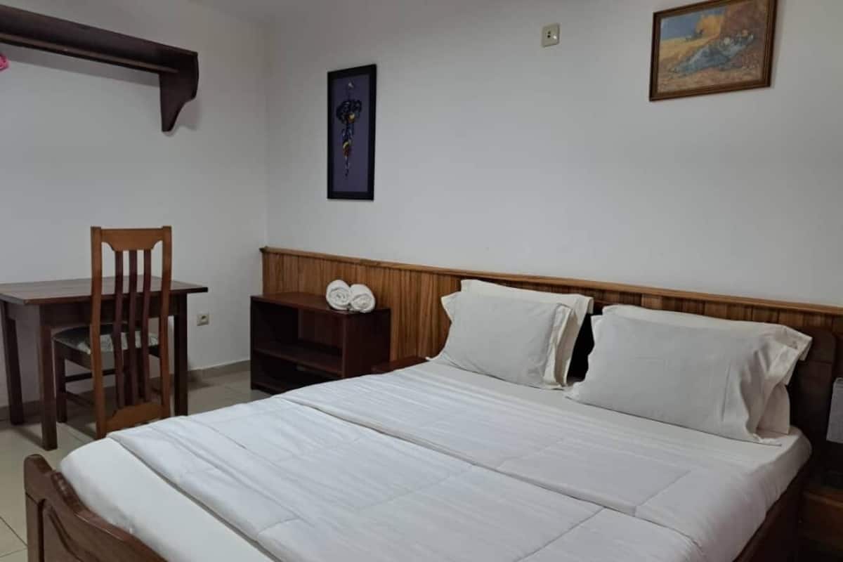 Appartamento Premium, bagno in camera, vista mare (Rdc) | 1 camera, una cassaforte in camera, con stile personalizzato