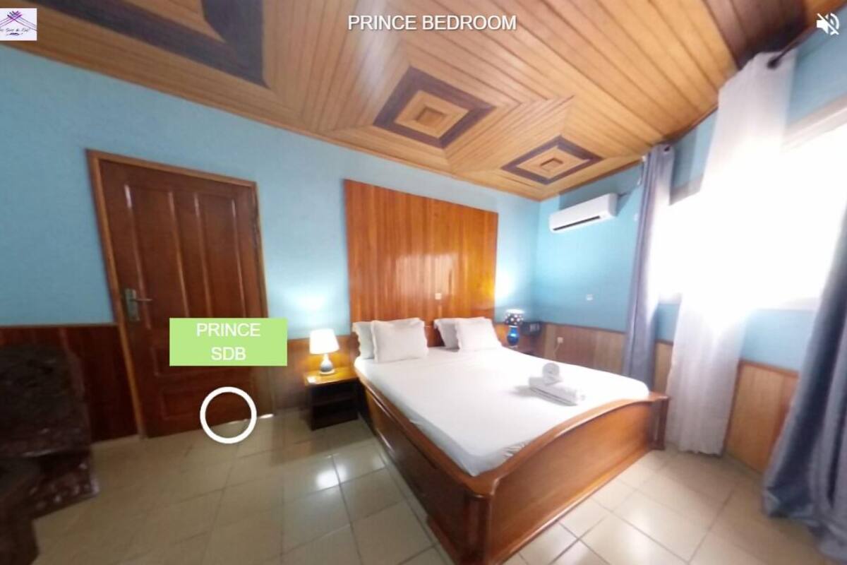 Casa de campo Premium, baƱo en la habitación, vista al jardĆn | Caja de seguridad en la habitación y decoración personalizada