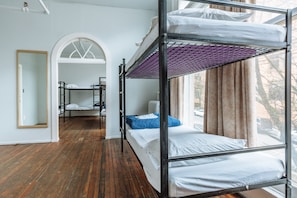 Free WiFi, bed sheets