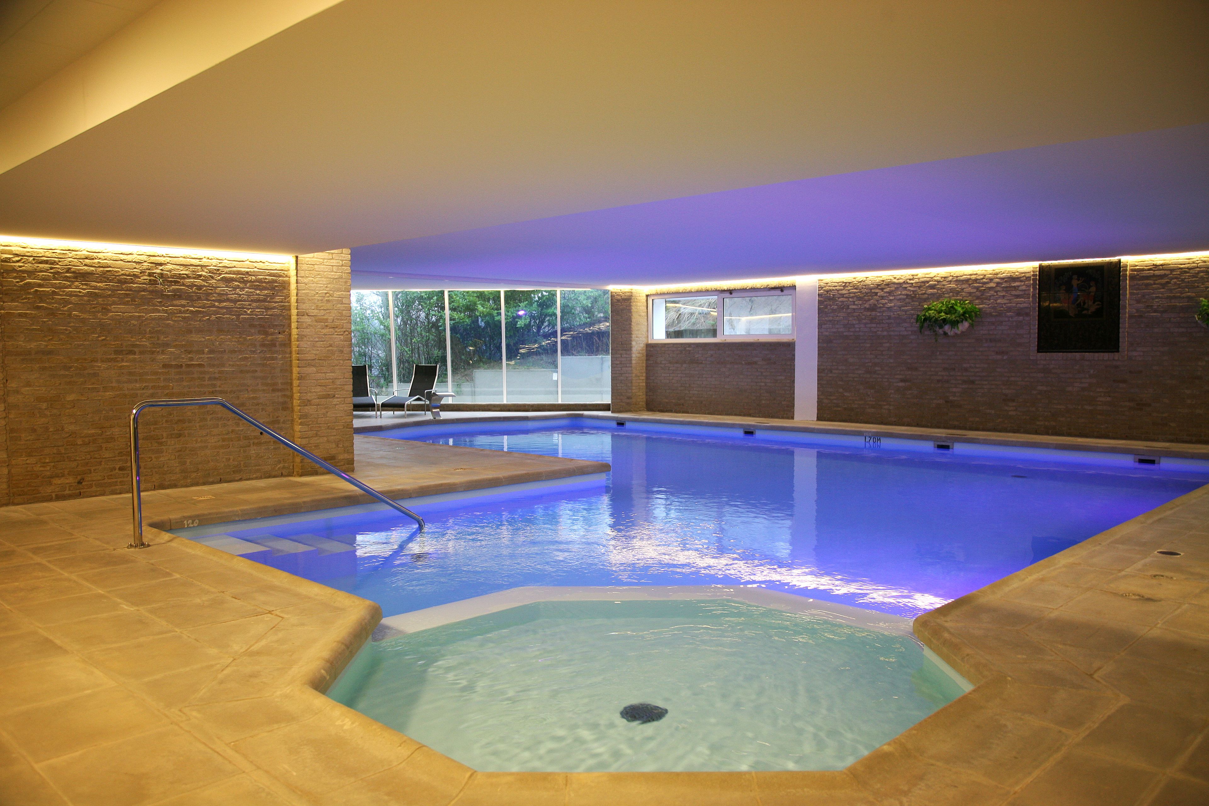 indoor pool, pool loungers