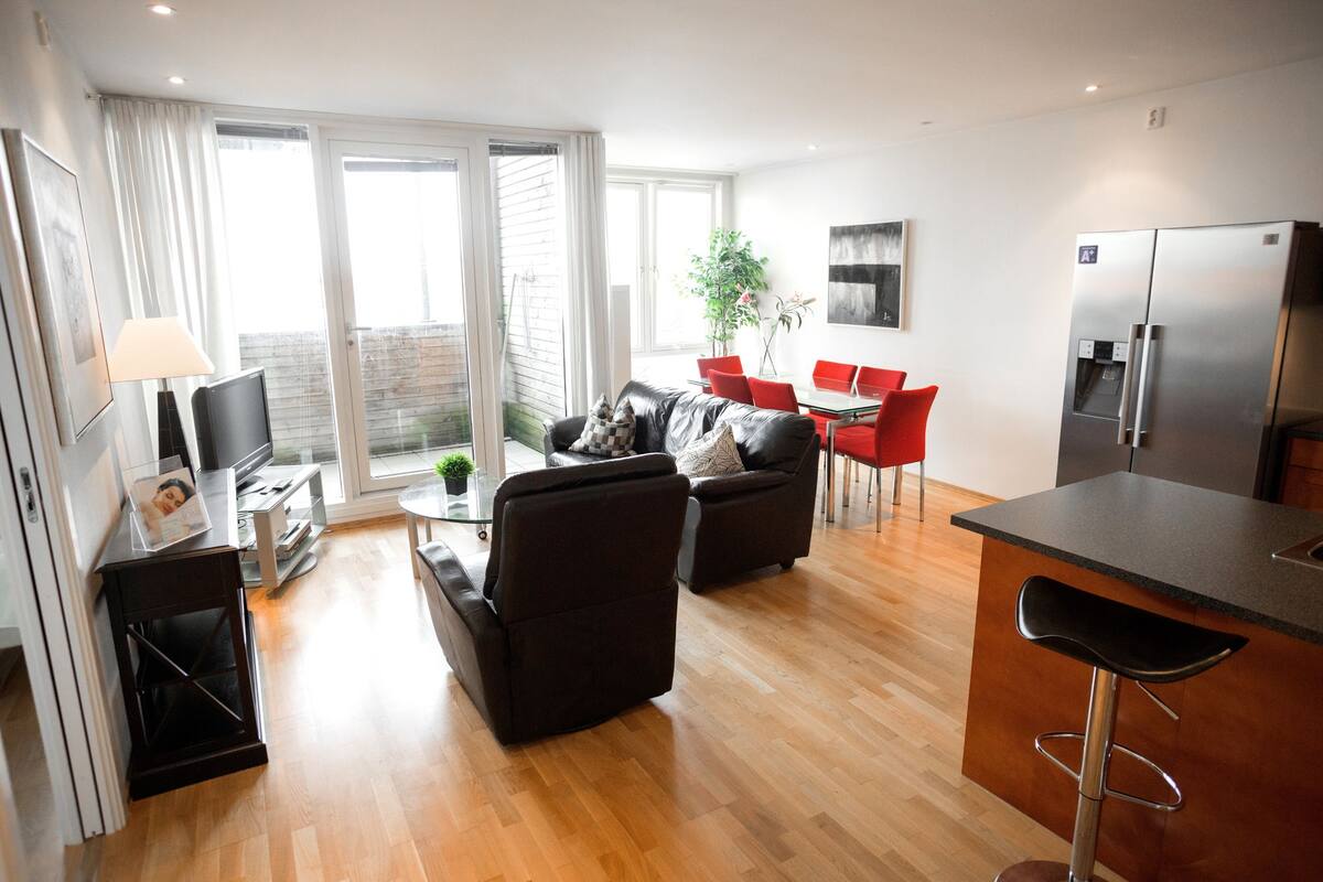 Apartment 2 bedrooms (Nedre Holmgate) | Living room | Flat-screen TV