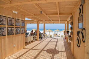 Beach nearby - Hotel Oásis Porto Grande (São Vicente)