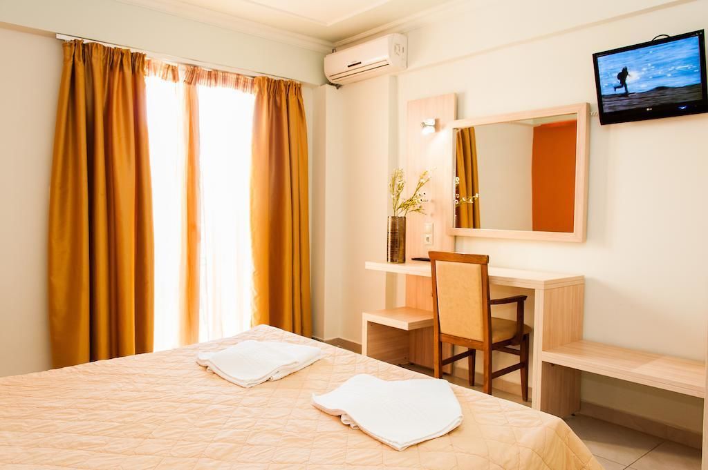 Photo - Zante Plaza Hotel & Apartments