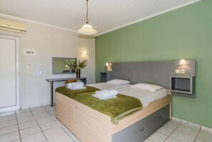 Soundproofing, bed sheets - Zante Plaza Hotel (Zakynthos)