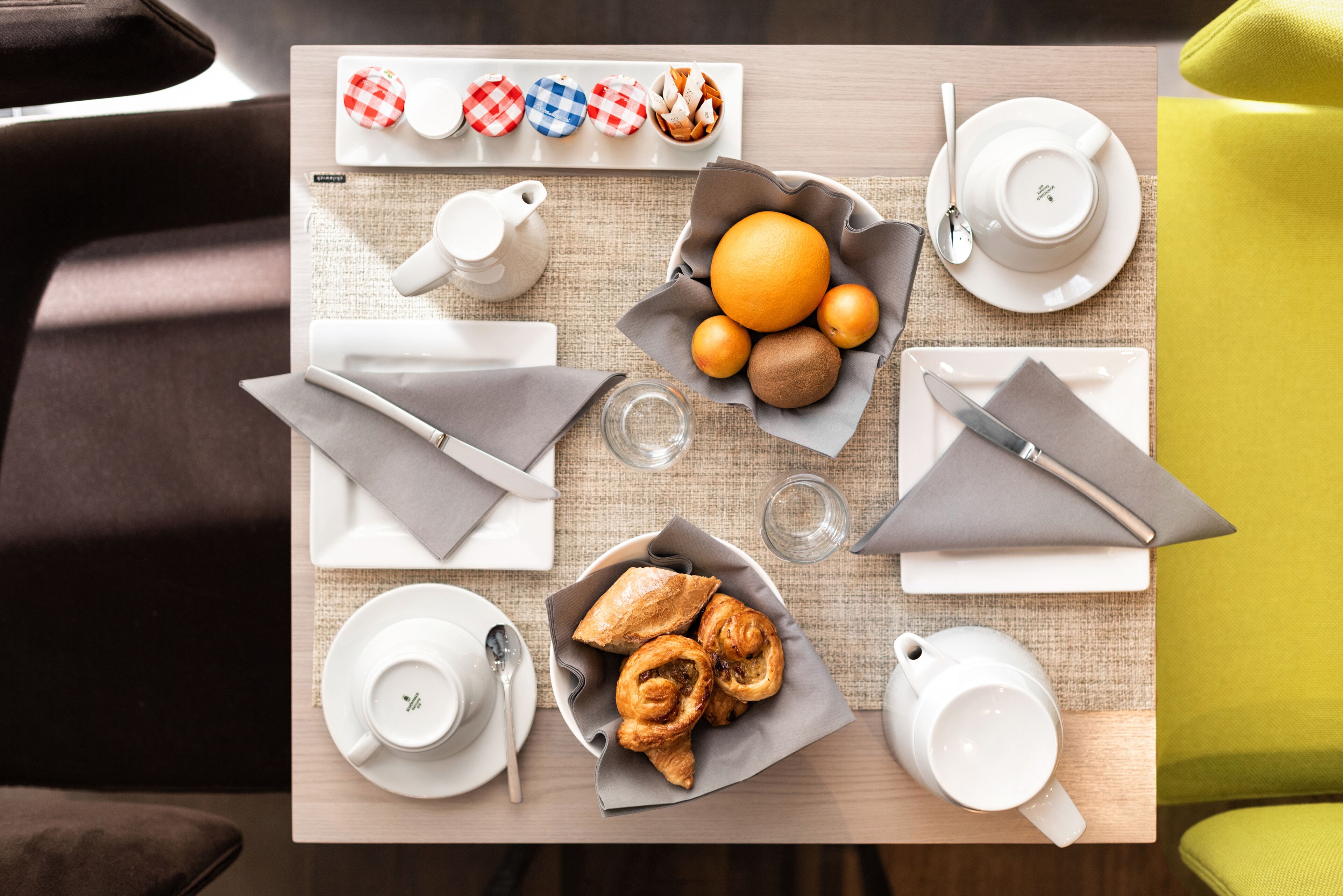 daily continental breakfast (eur 22 per person)