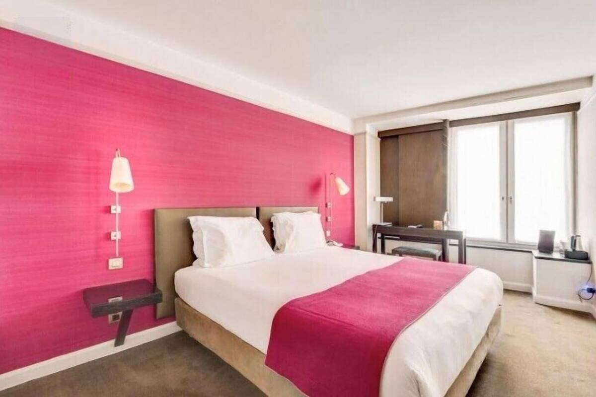 Minibar, in-room safe, blackout drapes, soundproofing