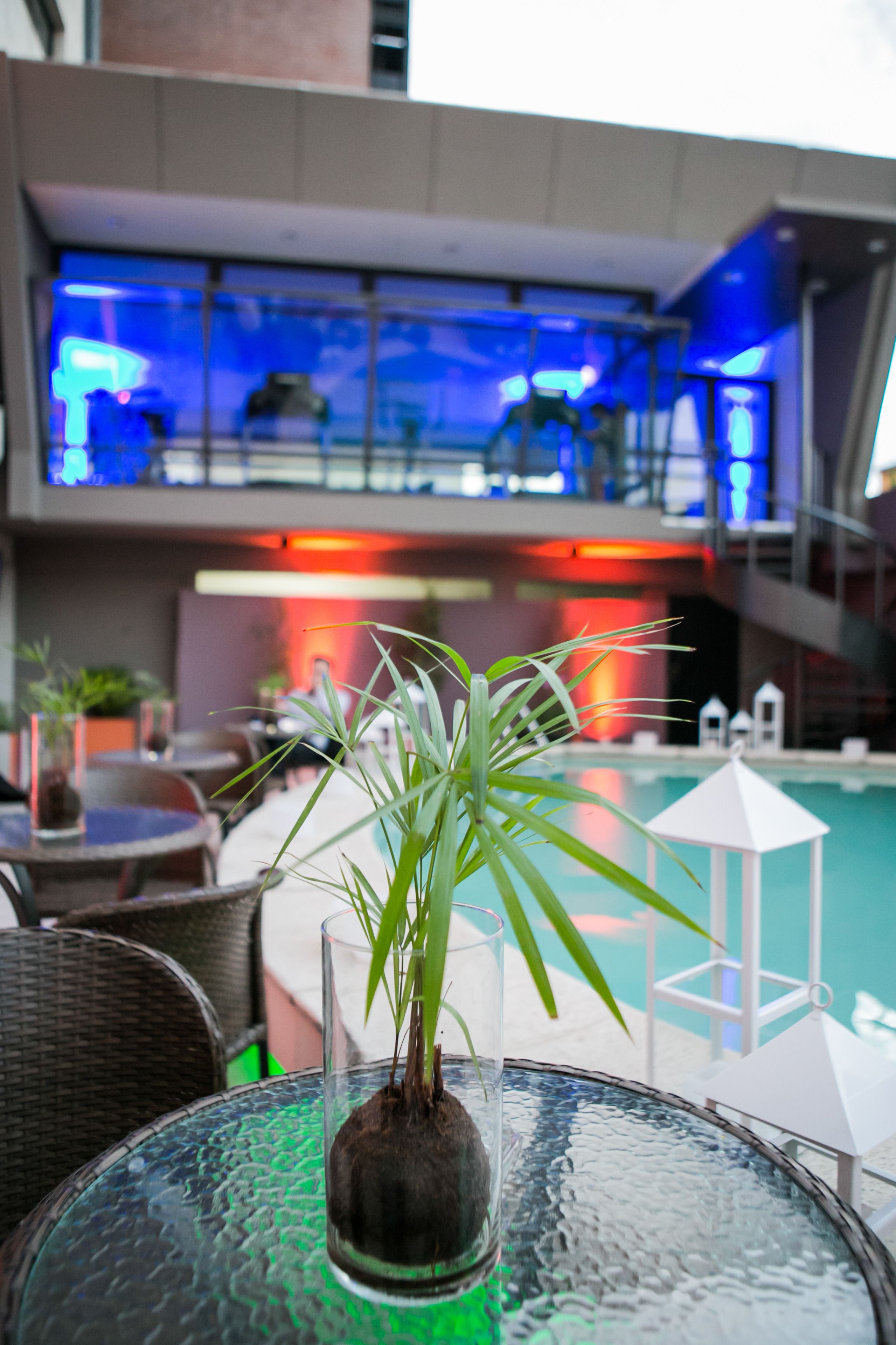 حمّام سباحة خارجي