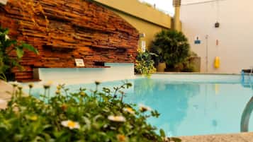 Piscina externa