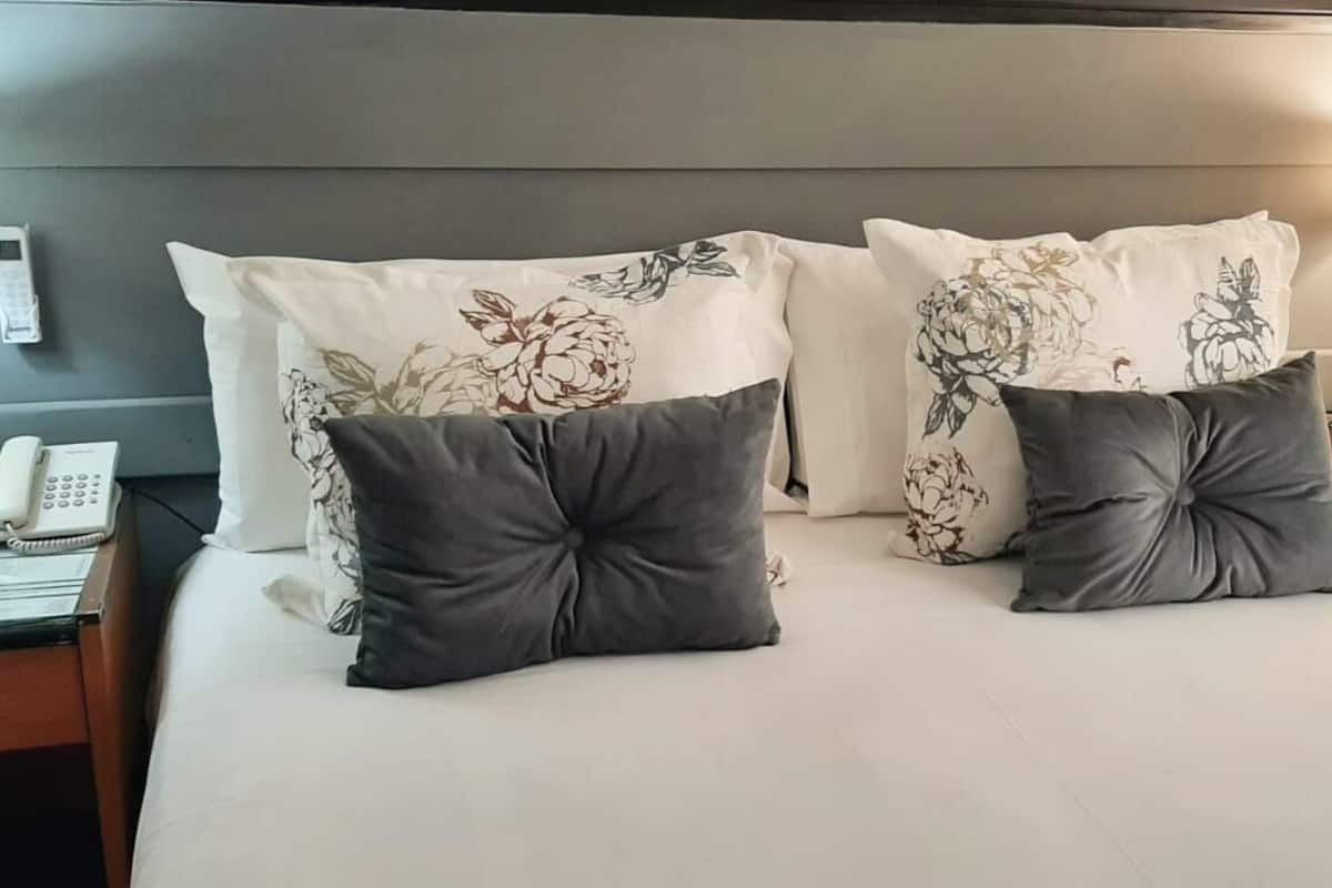 Hypo-allergenic bedding, minibar, in-room safe, individually decorated
