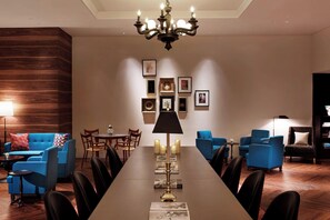 Lobby lounge - Courtyard by Marriott Tokyo Station (Tokyo)