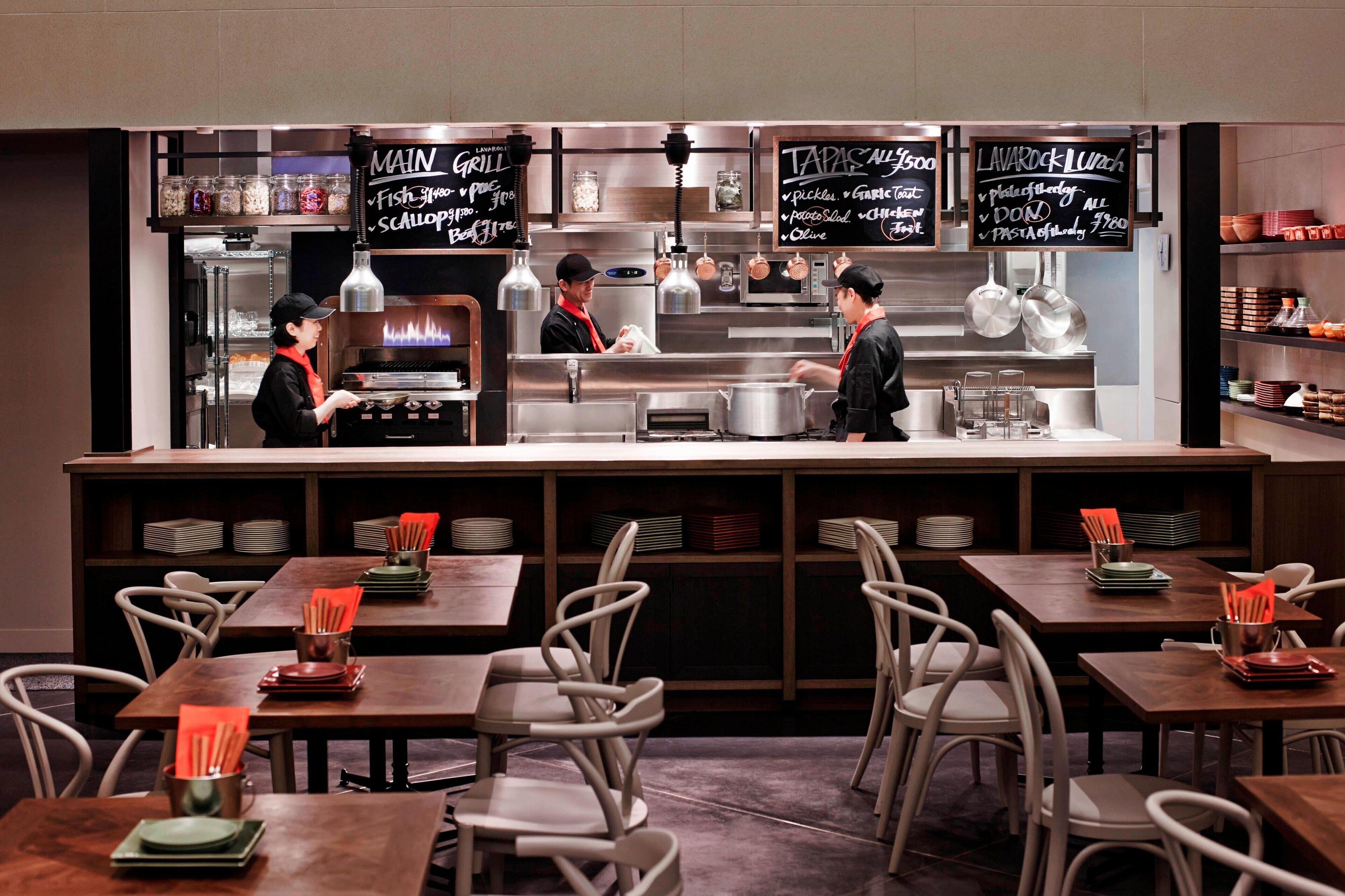 Photo - Courtyard by Marriott Tokyo Station