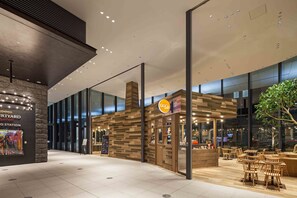 Daily buffet breakfast (JPY 3850 per person) - Courtyard by Marriott Tokyo Station (Tokyo)