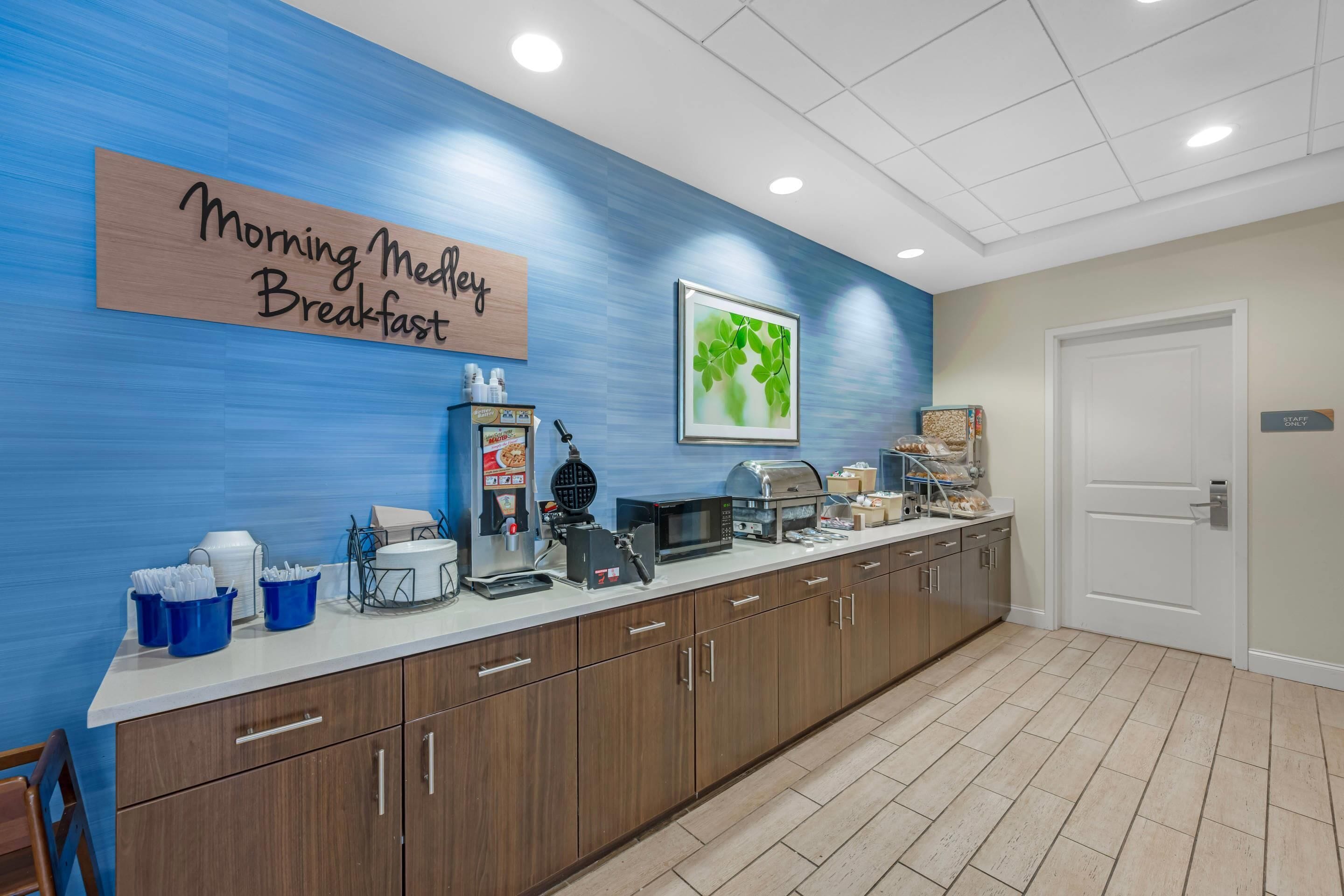 Free daily continental breakfast