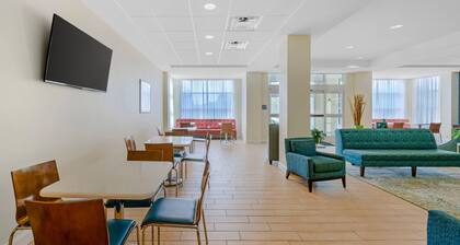 Sleep Inn & Suites Altoona North