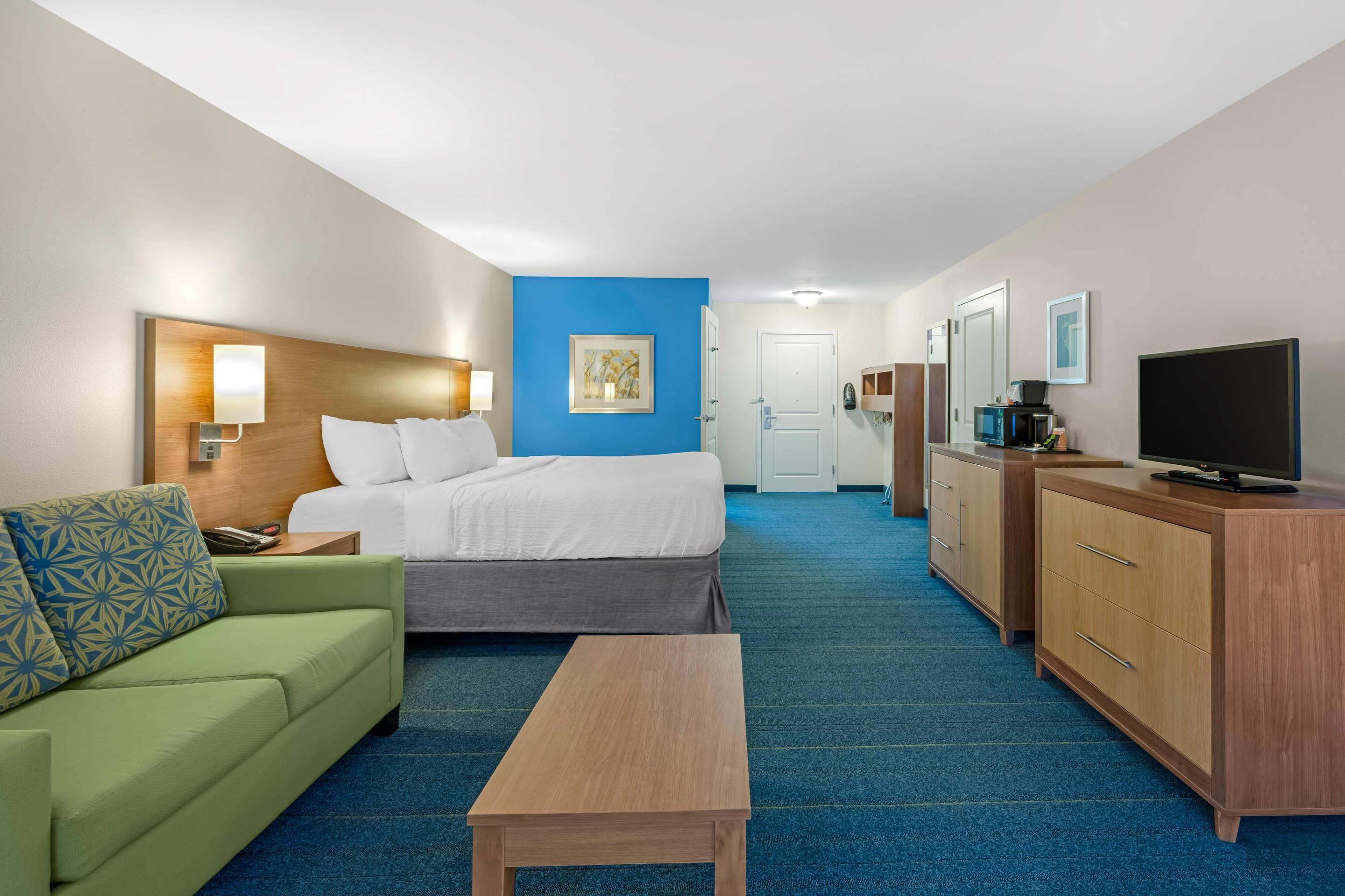 Suite, 1 King-Bett und Schlafsofa, rollstuhlgeeignete Dusche, Nichtraucher