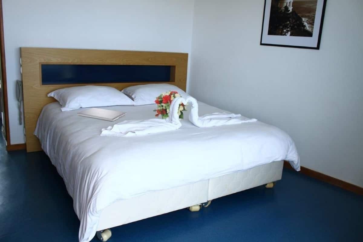Ropa de cama de alta calidad y wifi gratis
