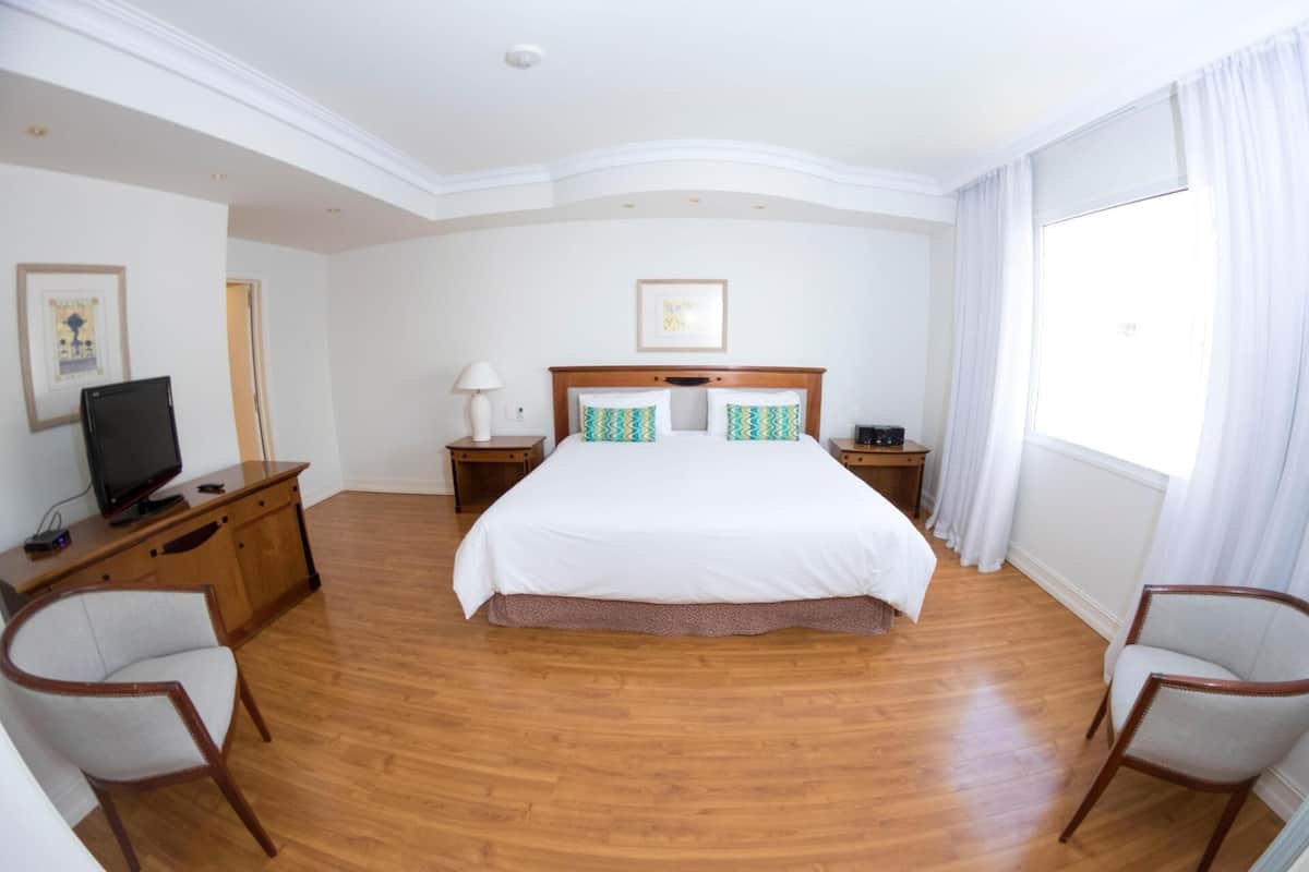 Hochwertige Bettwaren, Daunenbettdecken, Pillowtop-Betten, Minibar