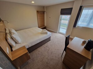 Desk, blackout curtains, iron/ironing board, free WiFi -  Best Western Northfields Ealing Hotel-Opposite Northfield Station -Piccadilly line (London)