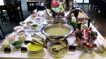 每日供應歐陸早餐 (每人 MYR27)