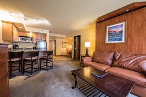 Flat-screen TV - Grand Lodge by Crested Butte Lodging (Crested Butte)