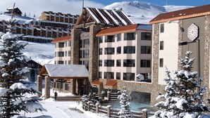 Exterior - Grand Lodge by Crested Butte Lodging (Crested Butte)