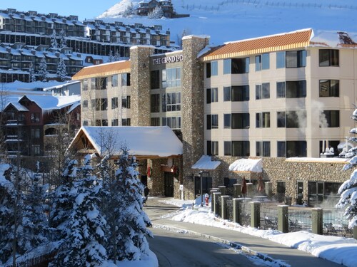 Grand Lodge by Crested Butte Lodging