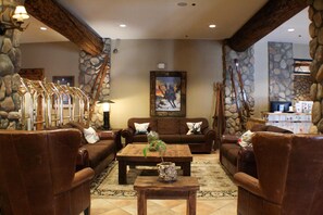 House (One-Bedroom Apartment) | Lobby - Grand Lodge by Crested Butte Lodging (Crested Butte)