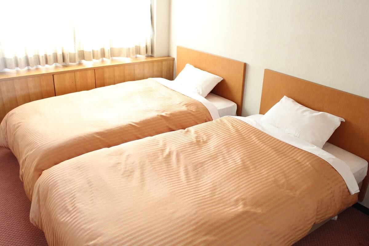 down duvets, minibar, in-room safe, desk