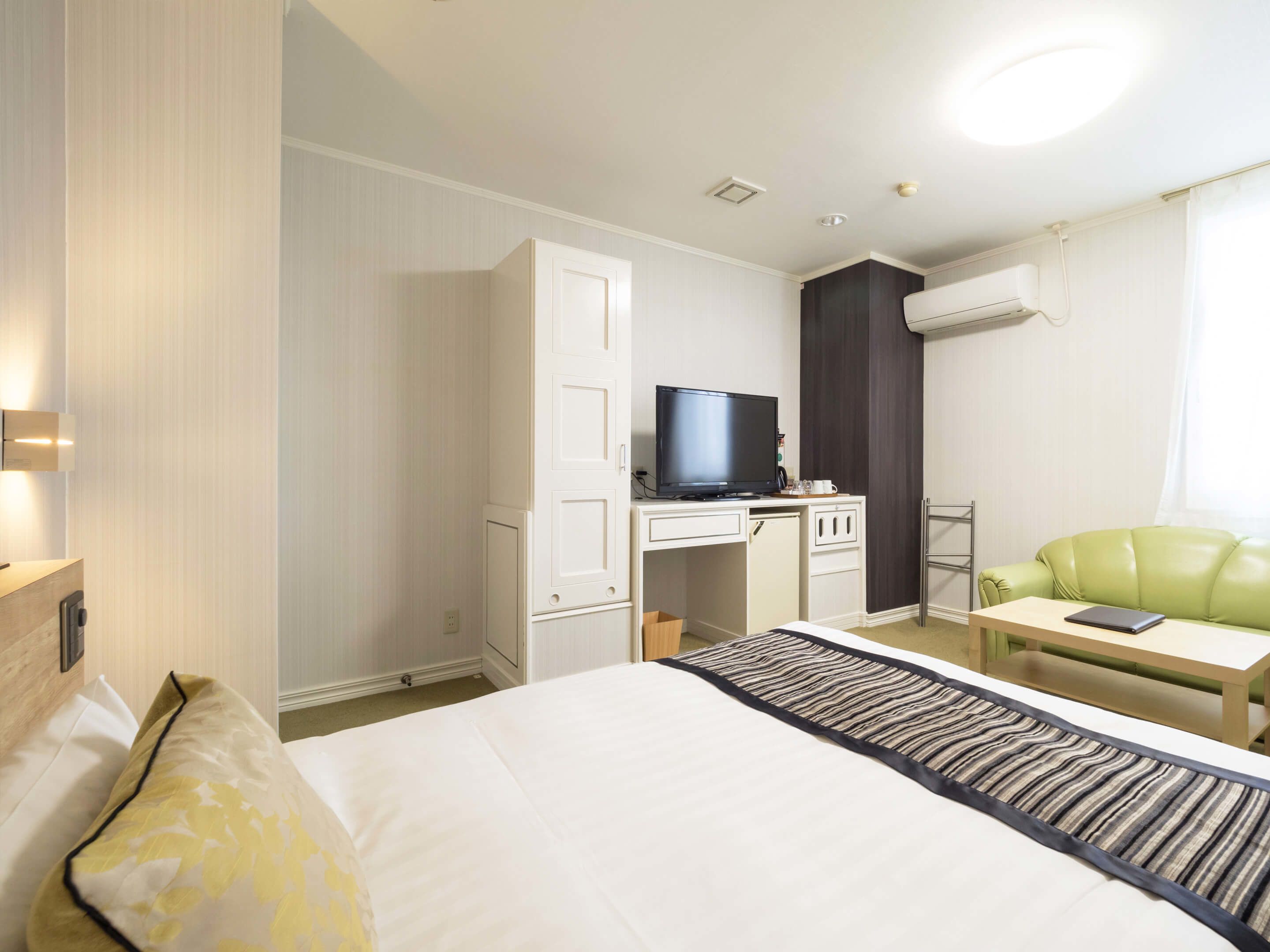 single room – smoking | soundproofing, iron/ironing board, free wifi, bed sheets