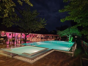 Outdoor pool, open 8:30 AM to 7:00 PM, pool loungers - Tree of Life Nature Resort (Harispattuwa)