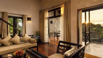 Villa Room | Living area | 30-inch flat-screen TV with satellite channels, TV