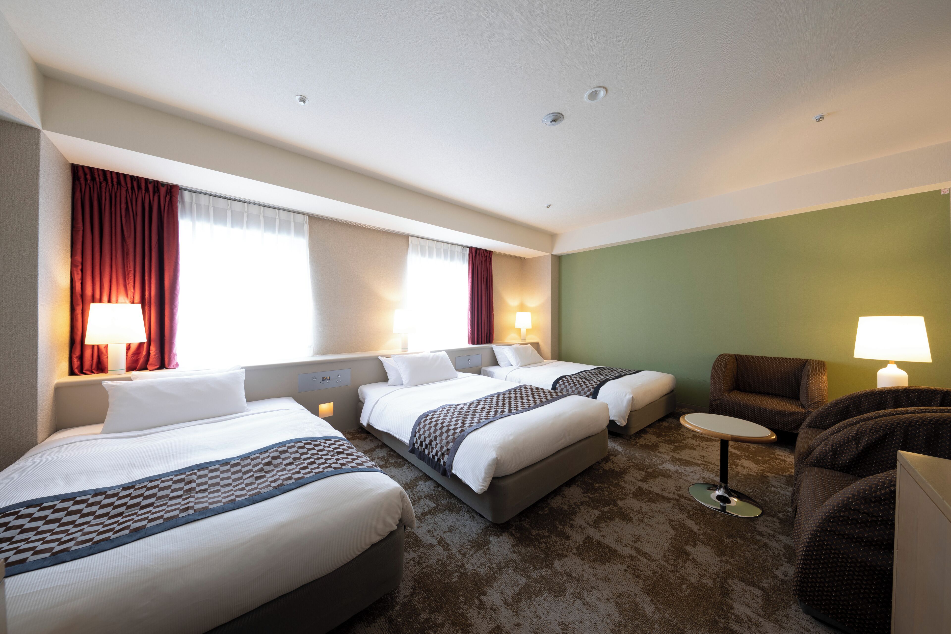 Desk, blackout drapes, free WiFi, bed sheets