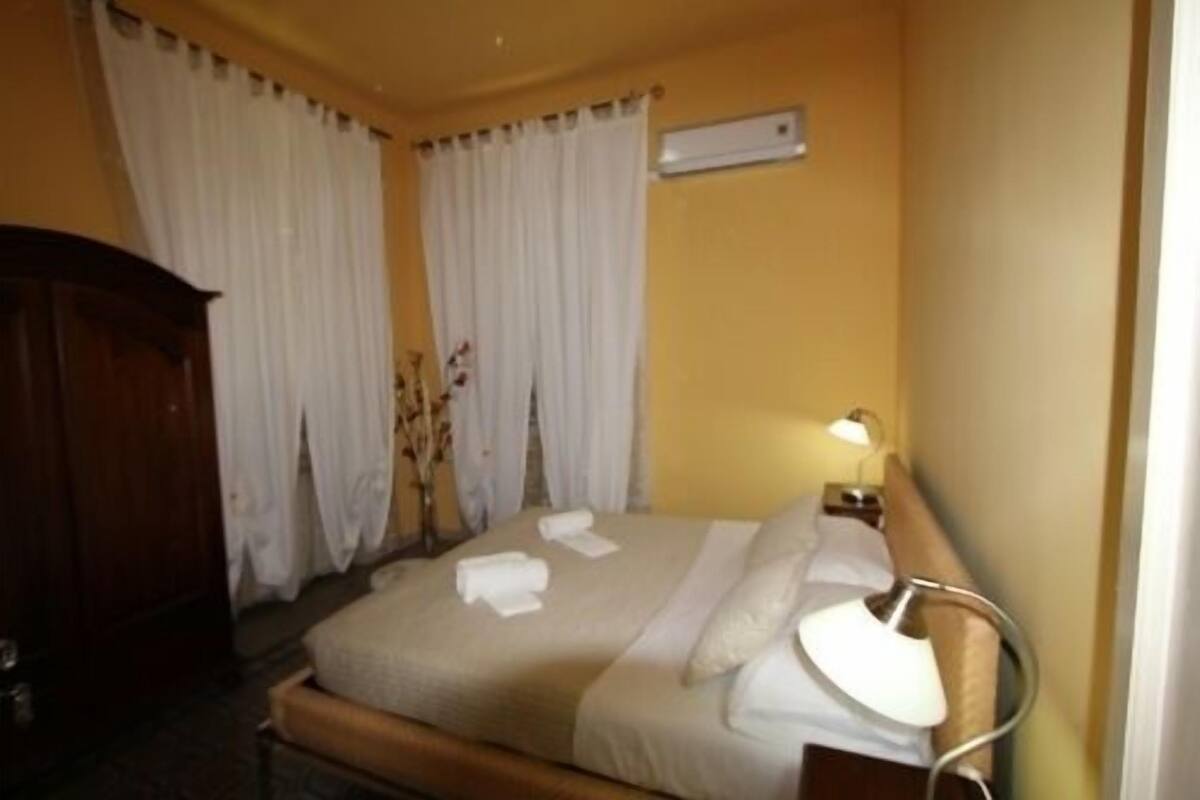 Double Room with External  Private Bathroom | Cribs (surcharge), rollaway beds (surcharge), WiFi (free)