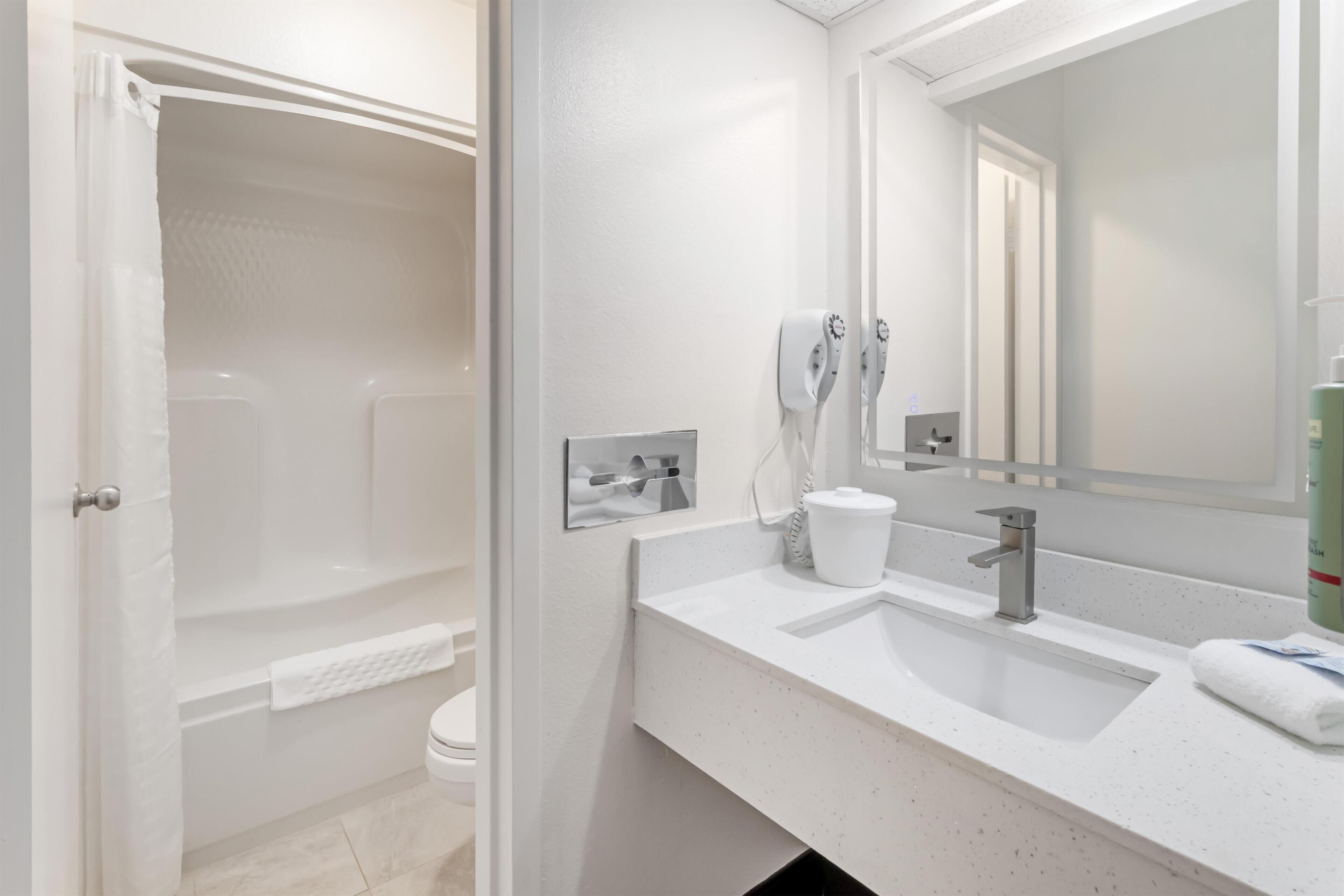 Standard Room, 2 Double Beds, Non Smoking, Refrigerator & Microwave | Bathroom | Combined shower/bathtub, hair dryer, towels