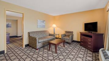 Suite, 1 King Bed, Non Smoking, Refrigerator & Microwave (Living Room) | Desk, blackout drapes, iron/ironing board, free WiFi