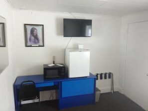 In-room safe, individually decorated, individually furnished, desk