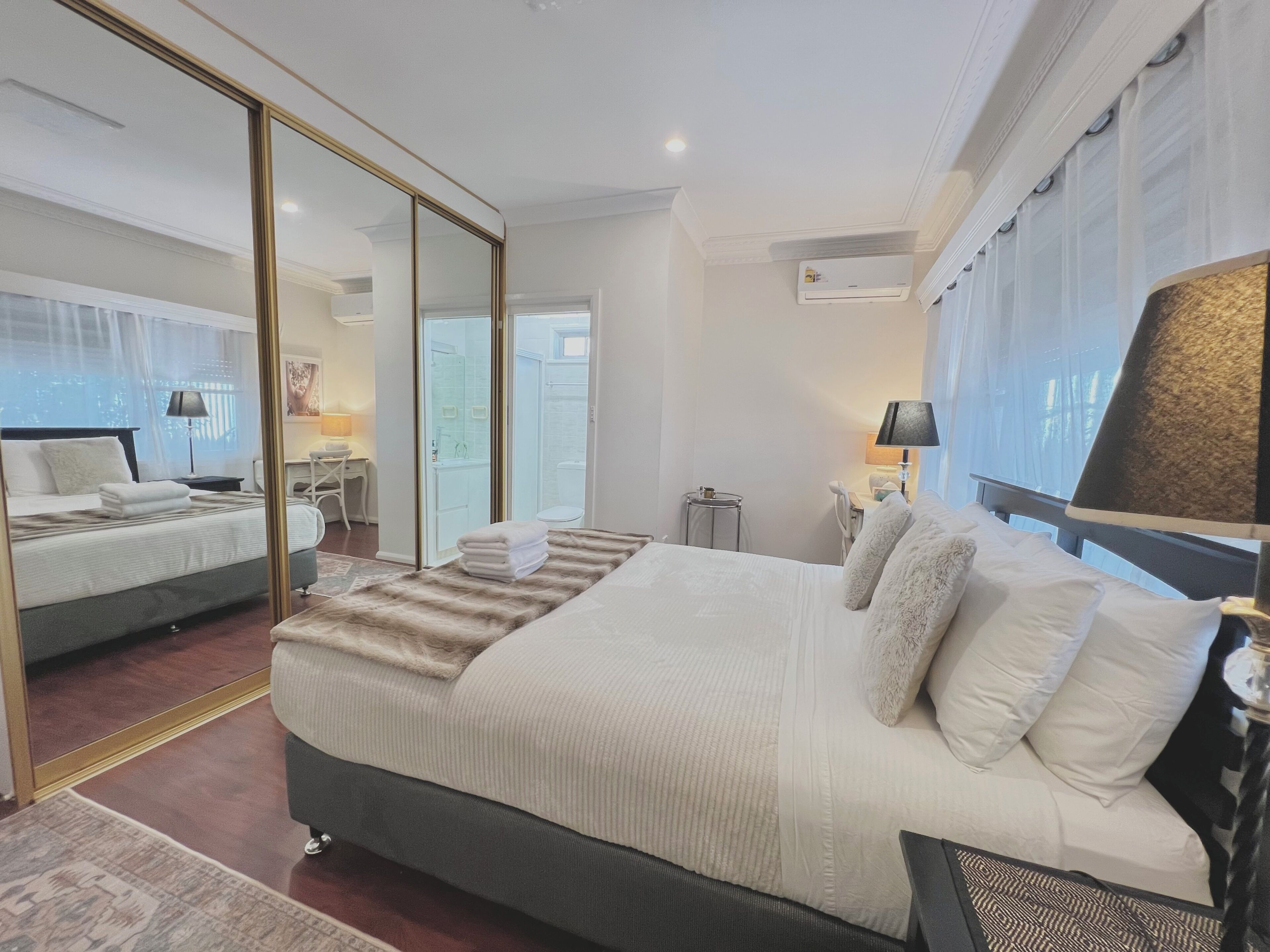 Deluxe Double Room with Private Bathroom | Premium bedding, pillowtop beds, laptop workspace, iron/ironing board