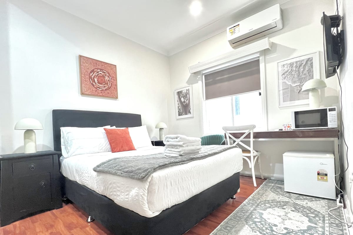 Standard Double Room, Shared Bathroom